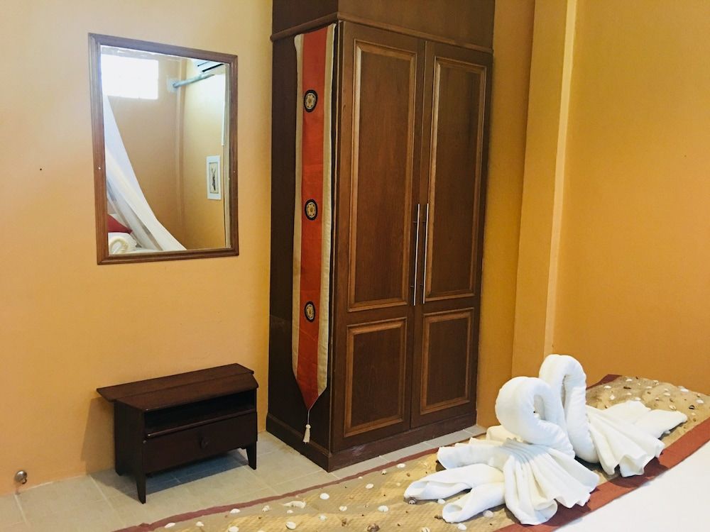 Exclusive Suite, 2 Bedrooms, Garden Area