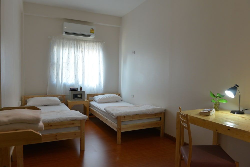 Twin Room with Shared Bathroom
