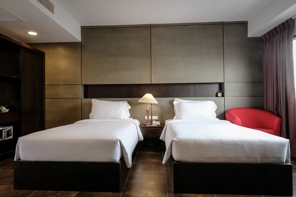 Nanda Heritage Hotel Deluxe Twin Room 3