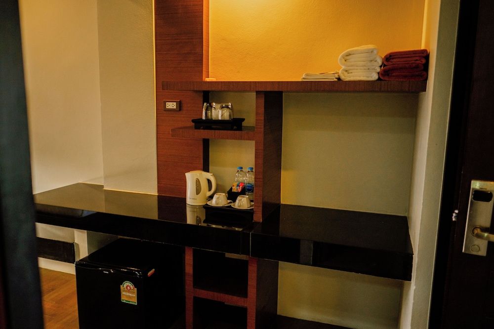 Am Samui Palace Deluxe Corner (No Soundproofing room) 17