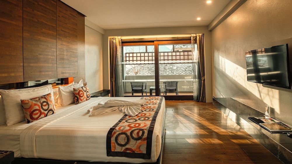 Am Samui Palace Deluxe Corner (No Soundproofing room) 9