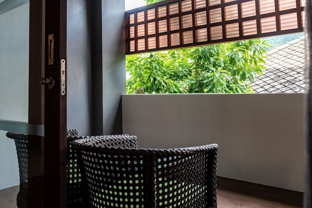 Am Samui Palace Deluxe Corner (No Soundproofing room) 10