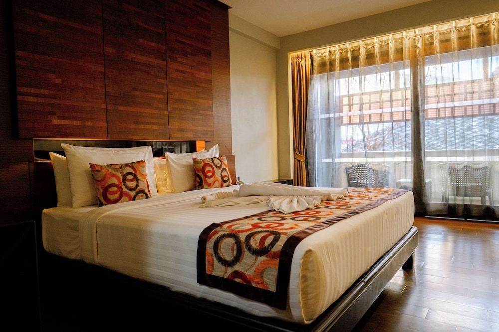 Am Samui Palace Deluxe Corner (No Soundproofing room) 8