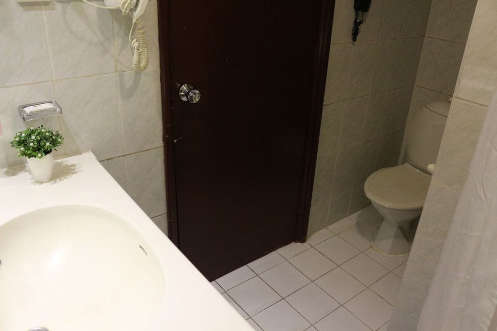 Al Khaleej Grand Hotel Double or Twin Room 9