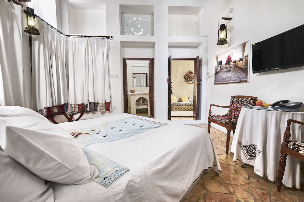 undefined XVA Art Hotel 10