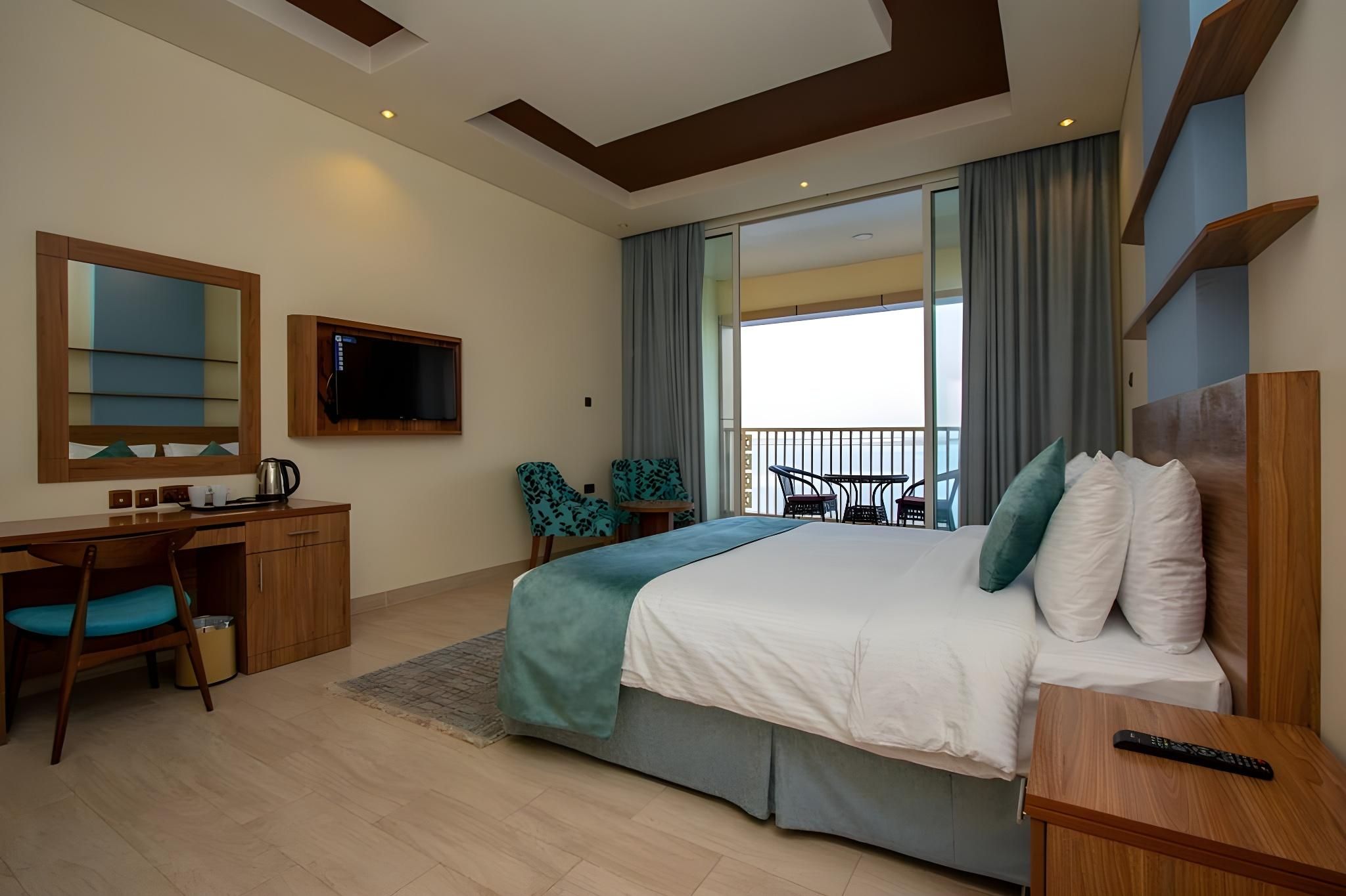 Flamingo Beach Hotel                                                                             King Premium Sea View Room 2