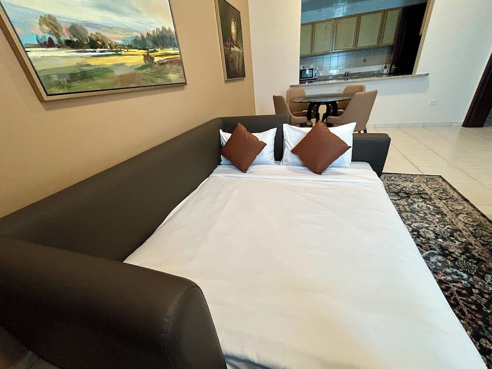 Family One-Bedroom Apartment