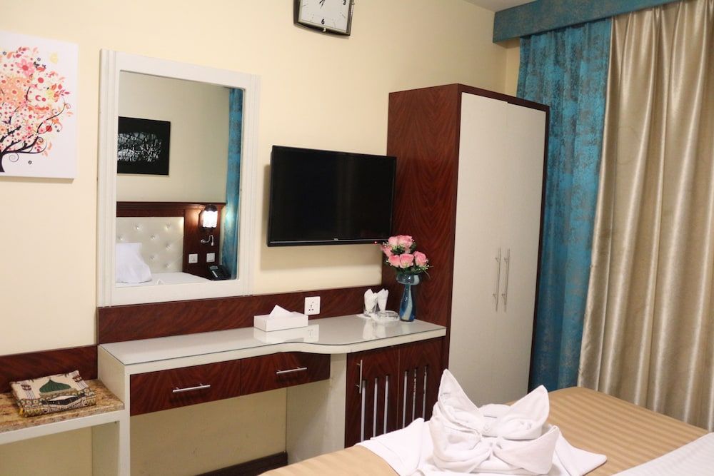 Mariana Hotel Standard Double Room 10