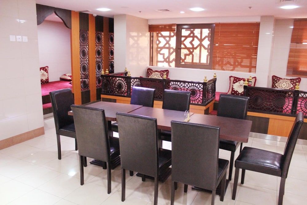 undefined Montreal Naif Hotel 9