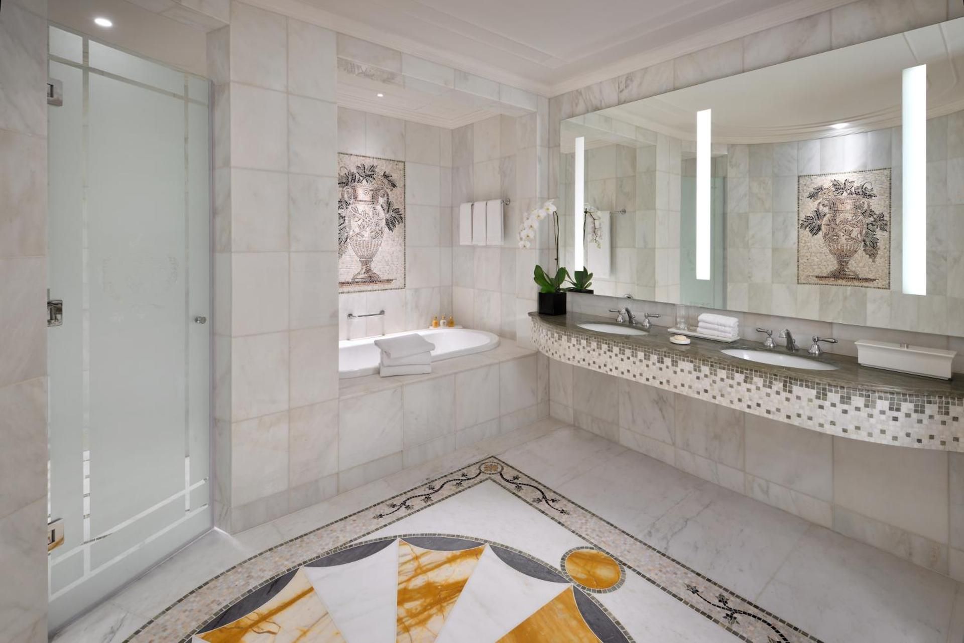 undefined Palazzo Versace Dubai 7