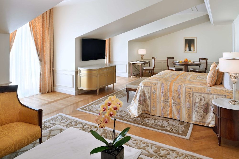 undefined Palazzo Versace Dubai 6