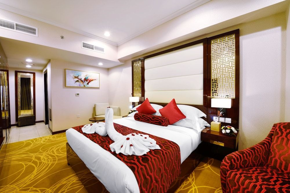 Pulse Al Jaddaf Hotel