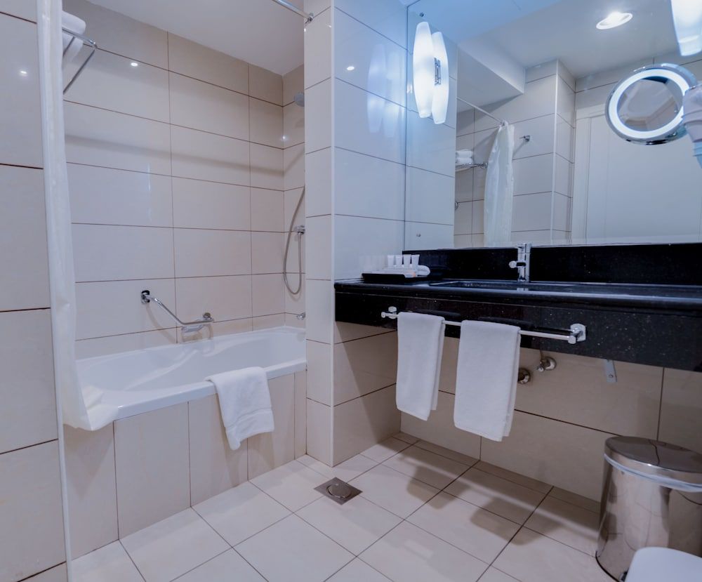 undefined Golden Tulip Downtown Abu Dhabi 7