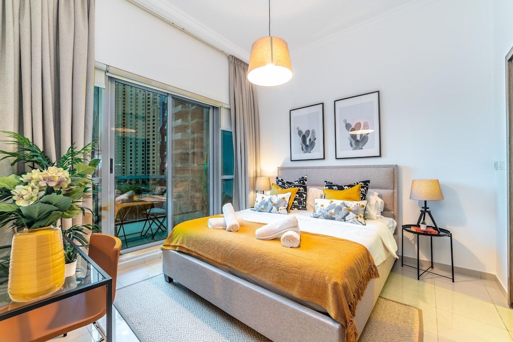 Dream Inn Dubai Bay Central