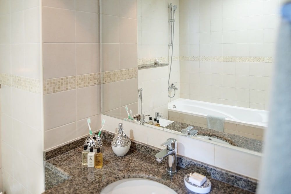 Dream Inn Dubai Bay Central