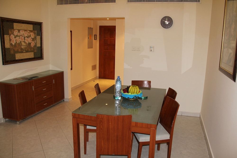 undefined Al Deyafa Hotel Apartments 10