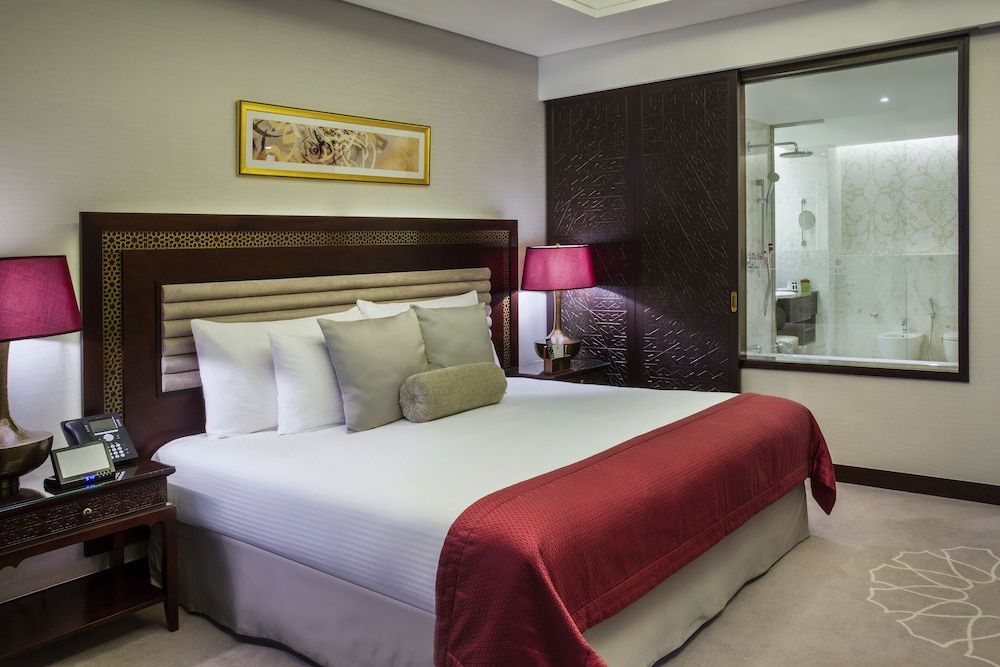 Superior Room, 1 King Bed