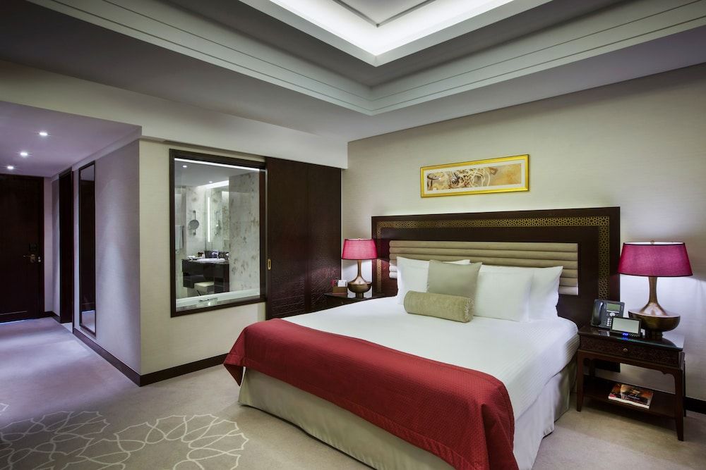 Premier Room, 1 King Bed