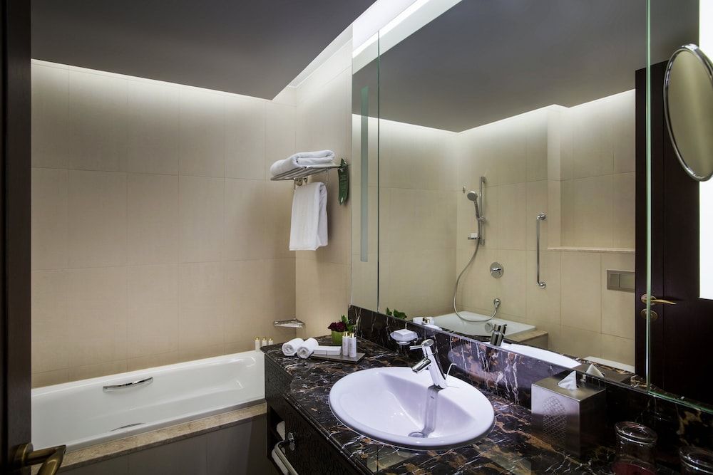 Bab Al Qasr Residence Studio, 1 King Bed (Residence) 4