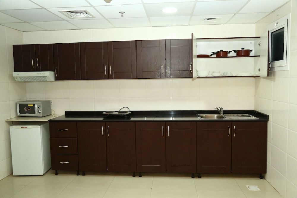 Golden Square Hotel Apartments Standard Studio Suite 4