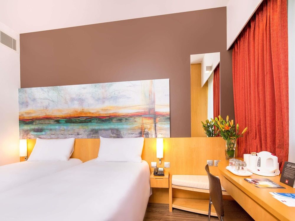 undefined ibis One Central Hotel 7