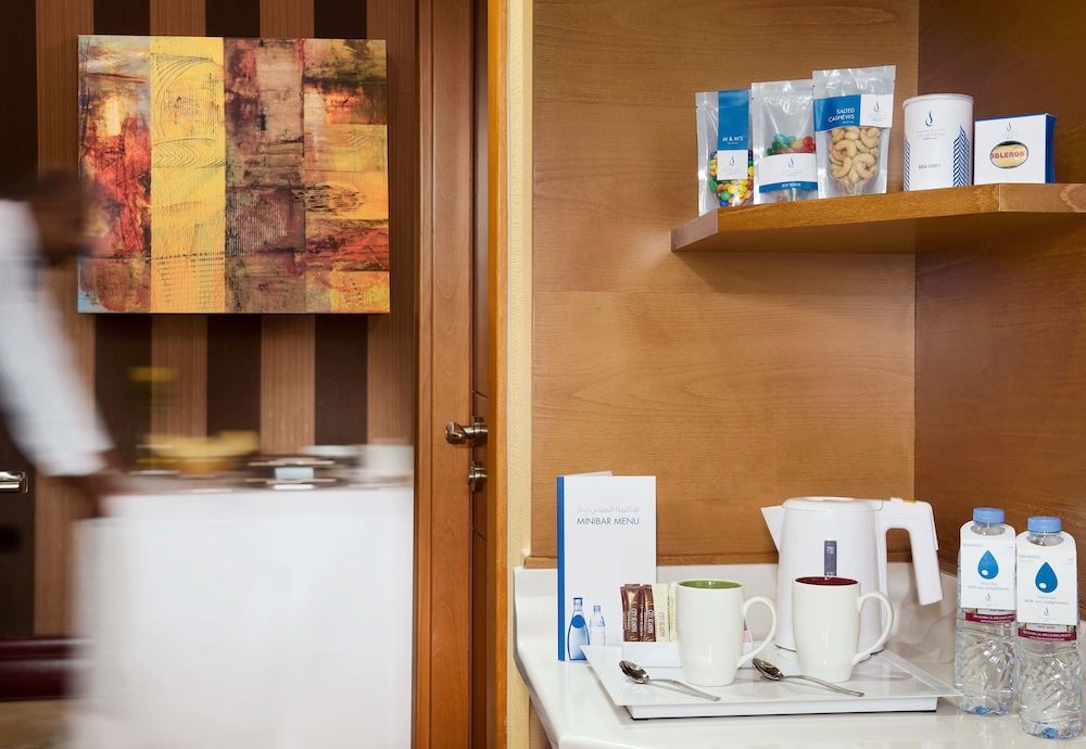 City Seasons Towers Premium Double or Twin Room 4
