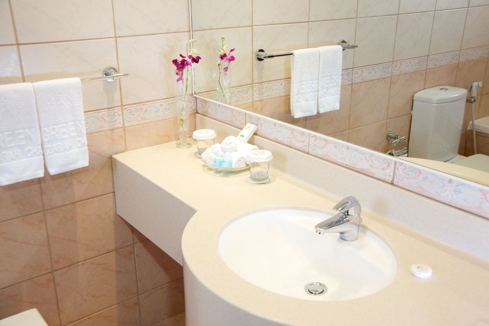 Green Mubazzarah Chalets Standard Chalet, Multiple Bedrooms, Garden View 4