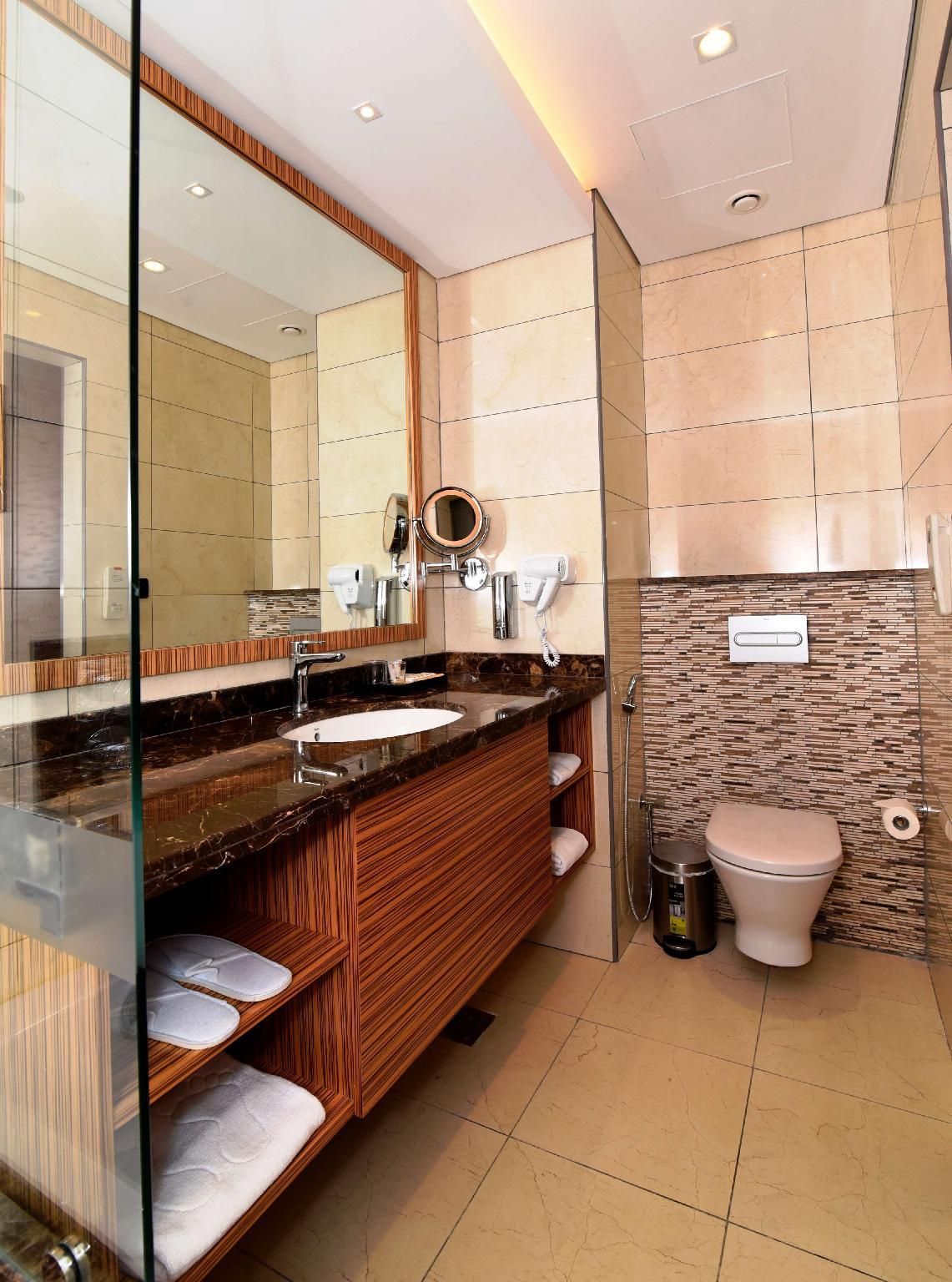 Best Western Plus Pearl Creek 2 Single Beds, NonSmoking, Standard Room 7