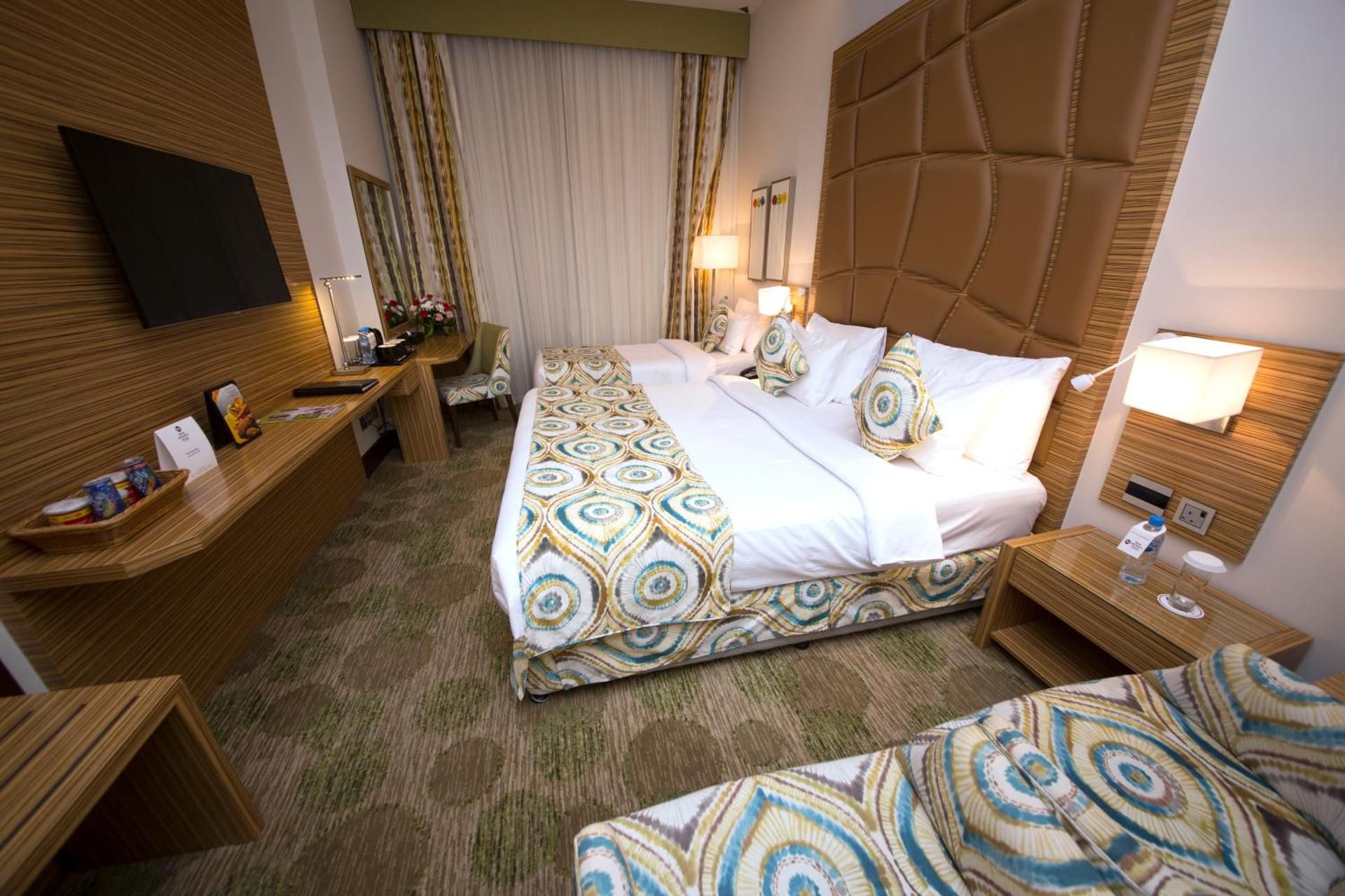 2 Single Beds, NonSmoking, Deluxe Room