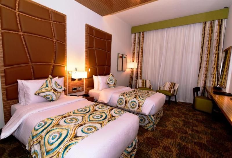 undefined Best Western Plus Pearl Creek 8
