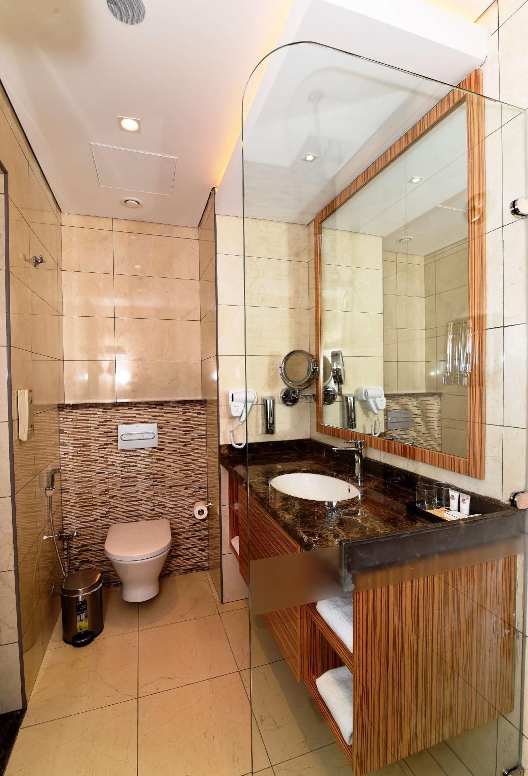 Best Western Plus Pearl Creek 2 Single Beds, NonSmoking, Standard Room 6