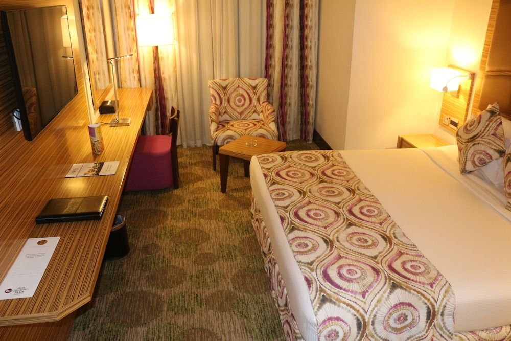 undefined Best Western Plus Pearl Creek 7