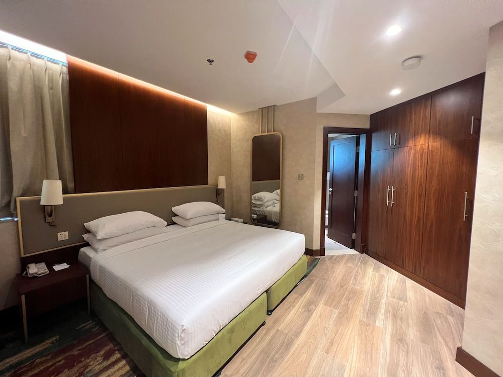 undefined City Seasons Suites 4