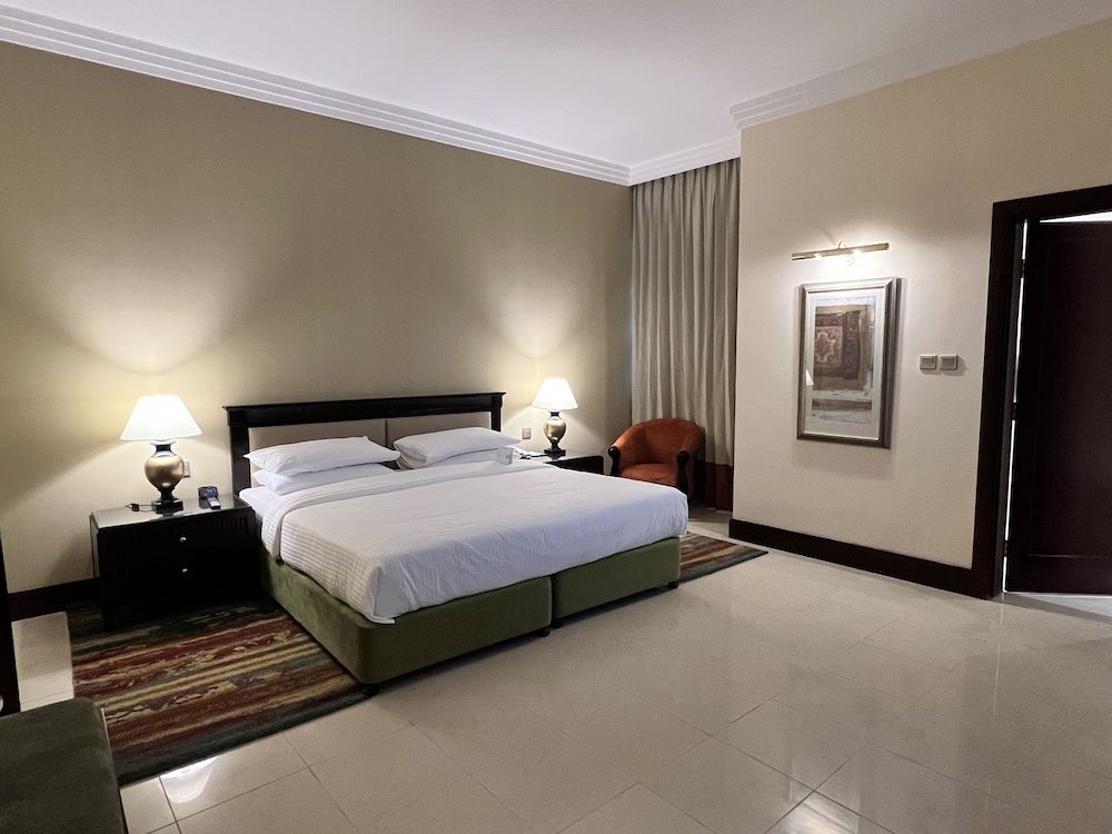 undefined City Seasons Suites 2