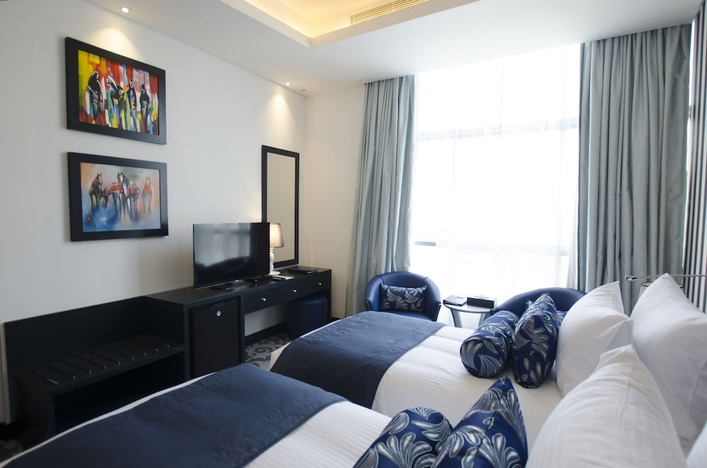 undefined Signature 1 Hotel Tecom 9