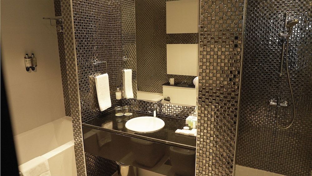 undefined Signature 1 Hotel Tecom 9