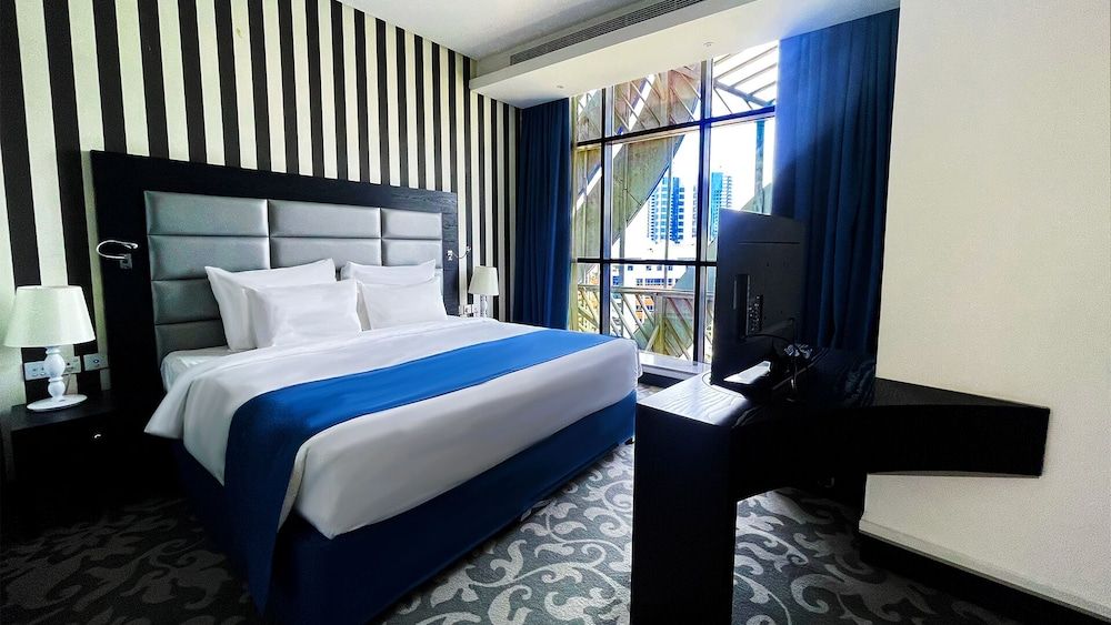 undefined Signature 1 Hotel Tecom 7