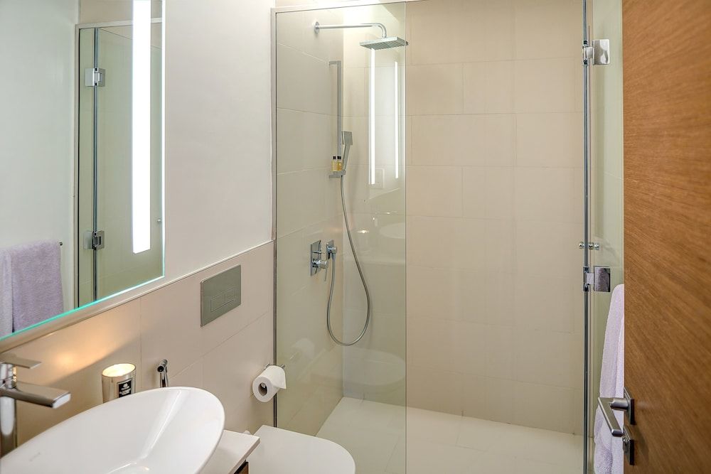 Dream Inn Dubai - City Walk Deluxe Apartment, 4 Bedrooms, City View 22