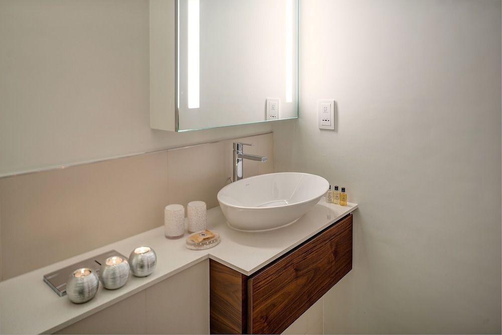 Dream Inn Dubai - City Walk Deluxe Apartment, 4 Bedrooms, City View 21