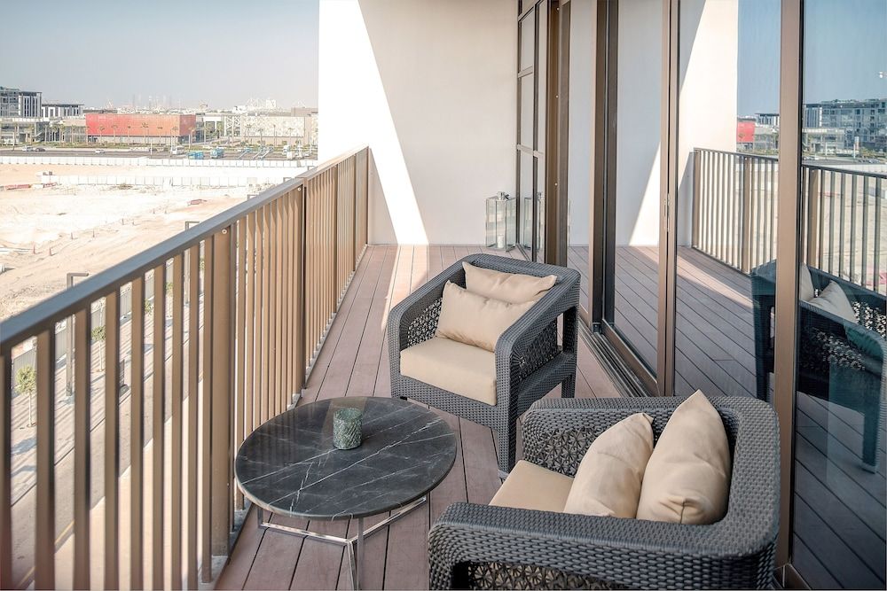 Dream Inn Dubai - City Walk Deluxe Apartment, 4 Bedrooms, City View 17