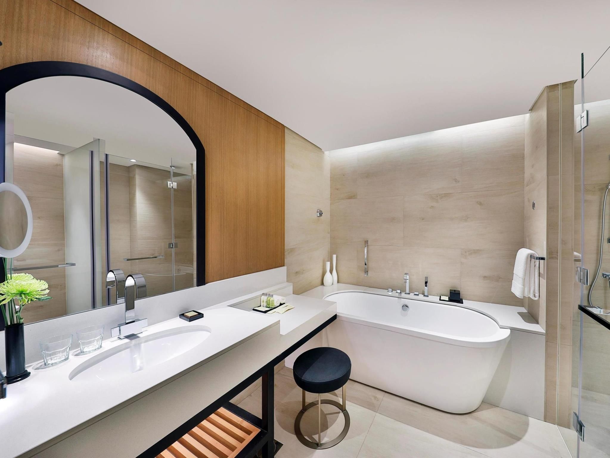 undefined DoubleTree by Hilton Dubai - Business Bay 8