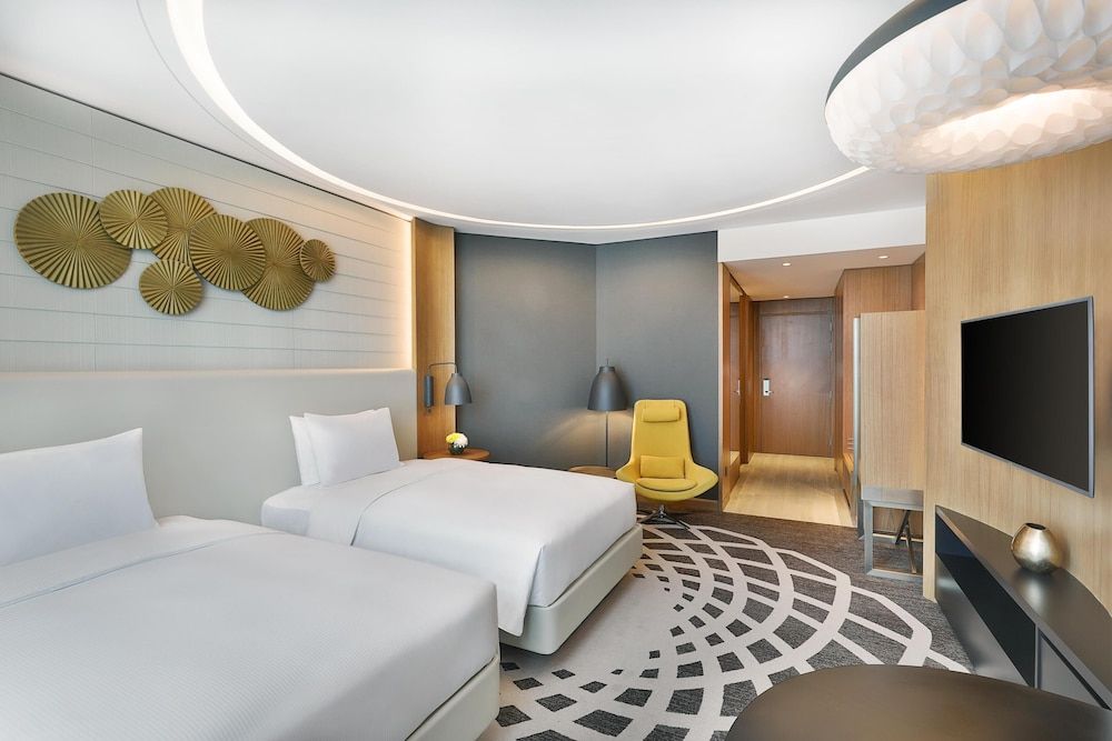 DoubleTree by Hilton Dubai - Business Bay Two Double Beds Guest Room 2