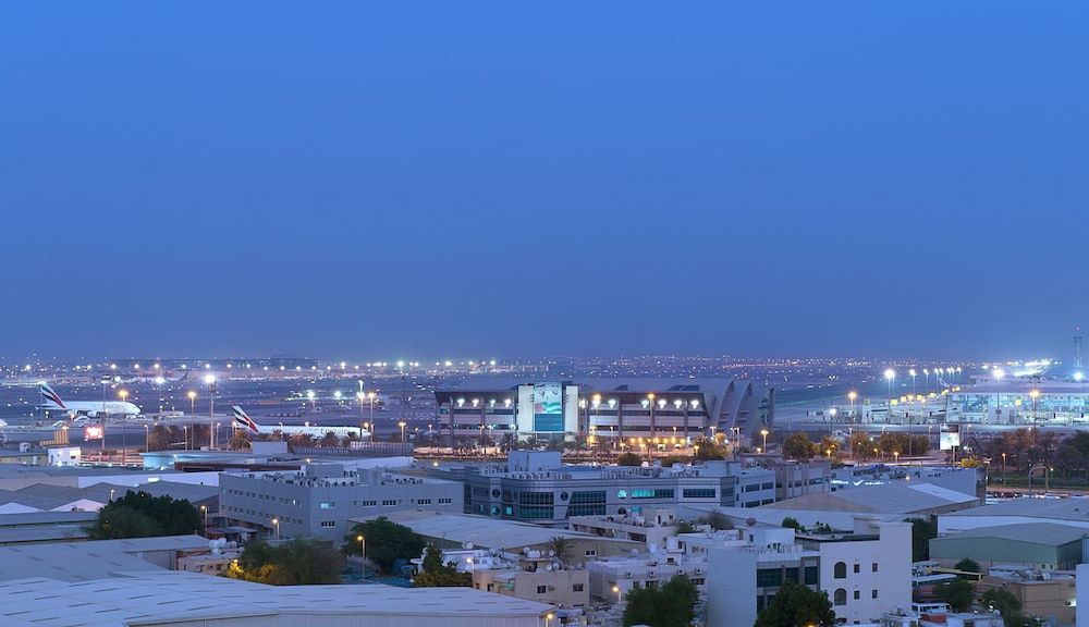 Hilton Garden Inn Dubai Deira Room, 1 King Bed 4