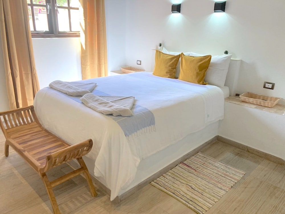 Aruba Lagunita Deluxe Apartment, Accessible, Private Bathroom (APARTMENT 7) 2