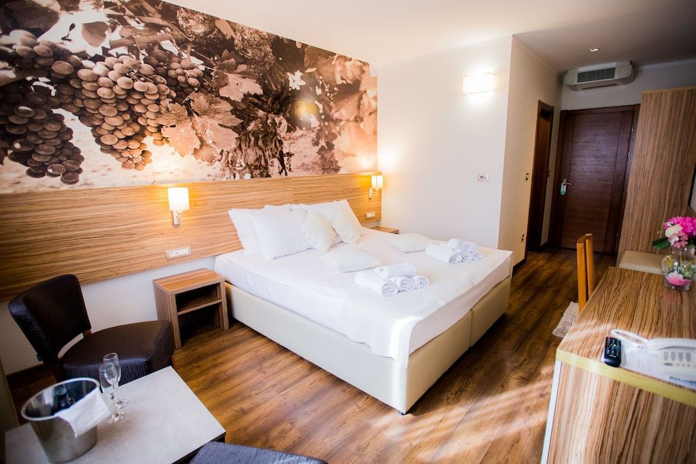 Standard Double Room Single Use, City View