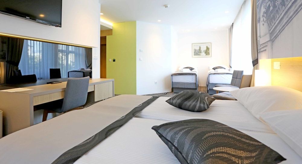 Standard Quadruple Room, 1 Bedroom, Accessible
