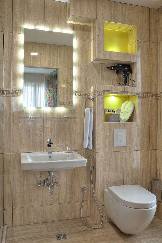 Hotel Aziza Junior Studio Suite, 1 Bedroom, City View 9