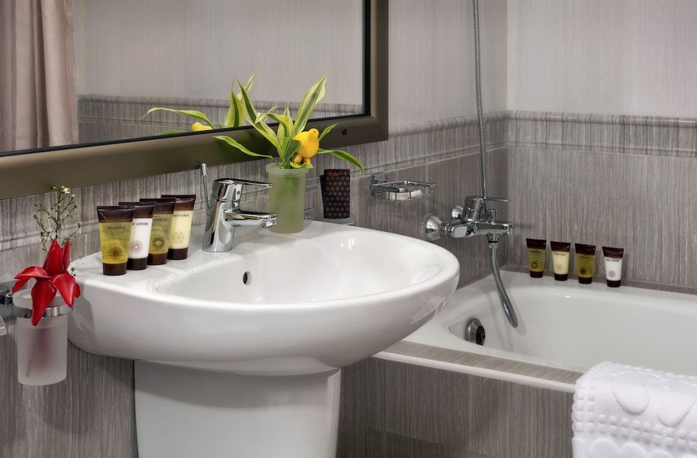 Bravia Hotel Ouagadougou Premium Room 5