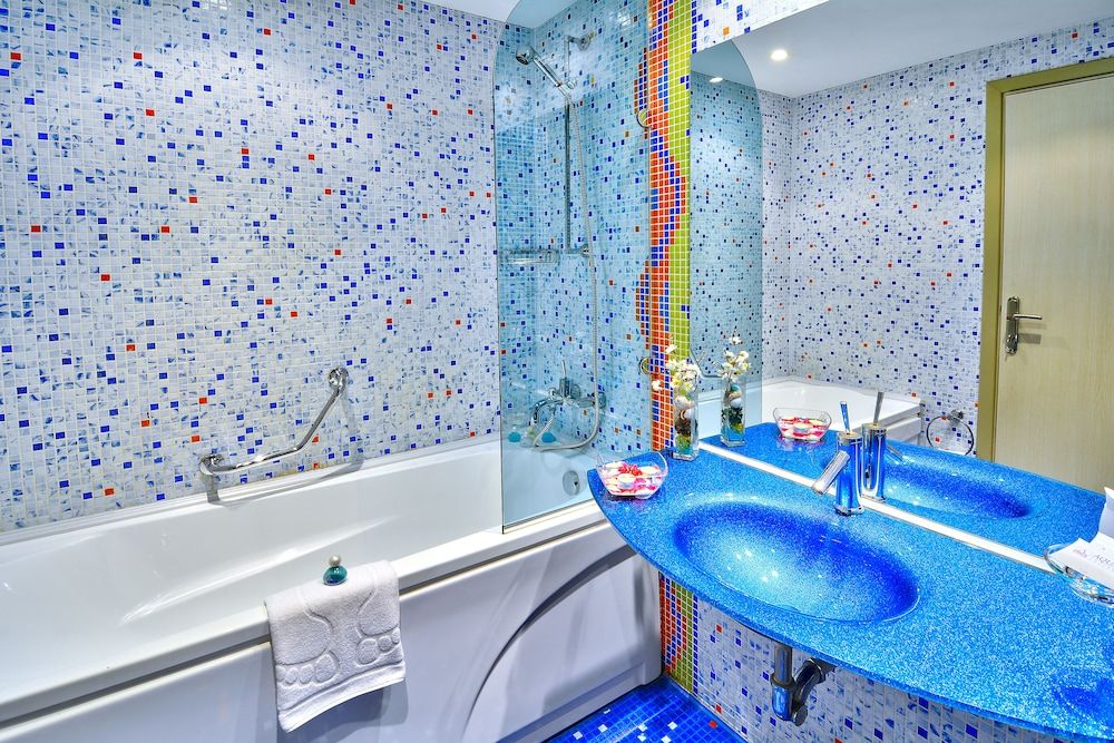 Aqua Hotel Burgas Standard Double or Twin Room 6