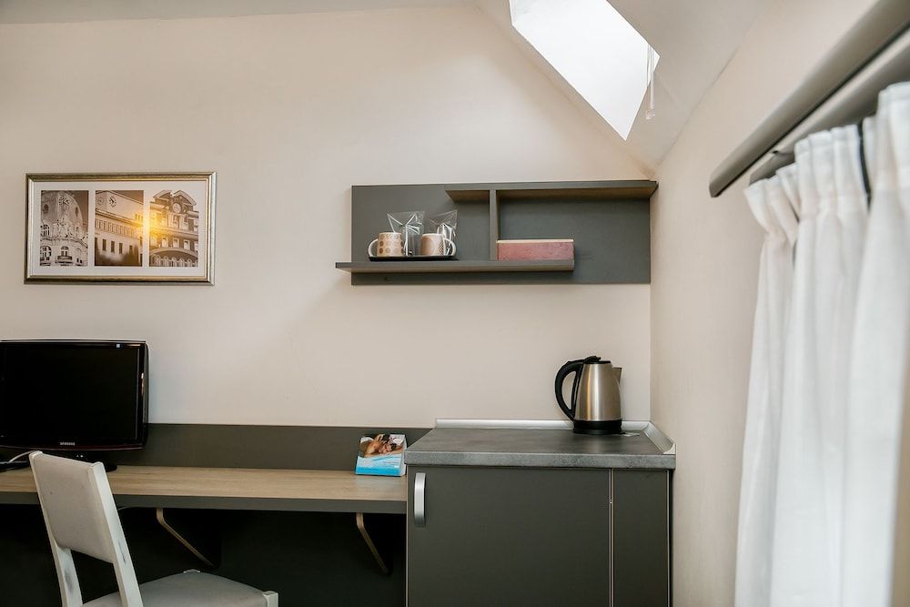 Hotel Niky Standard Twin Room (10% off in the restaurant) 7